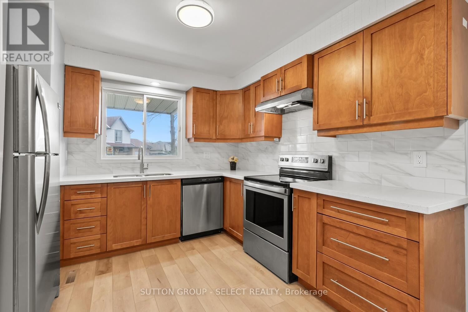 74 ARCHER CRESCENT Image 13