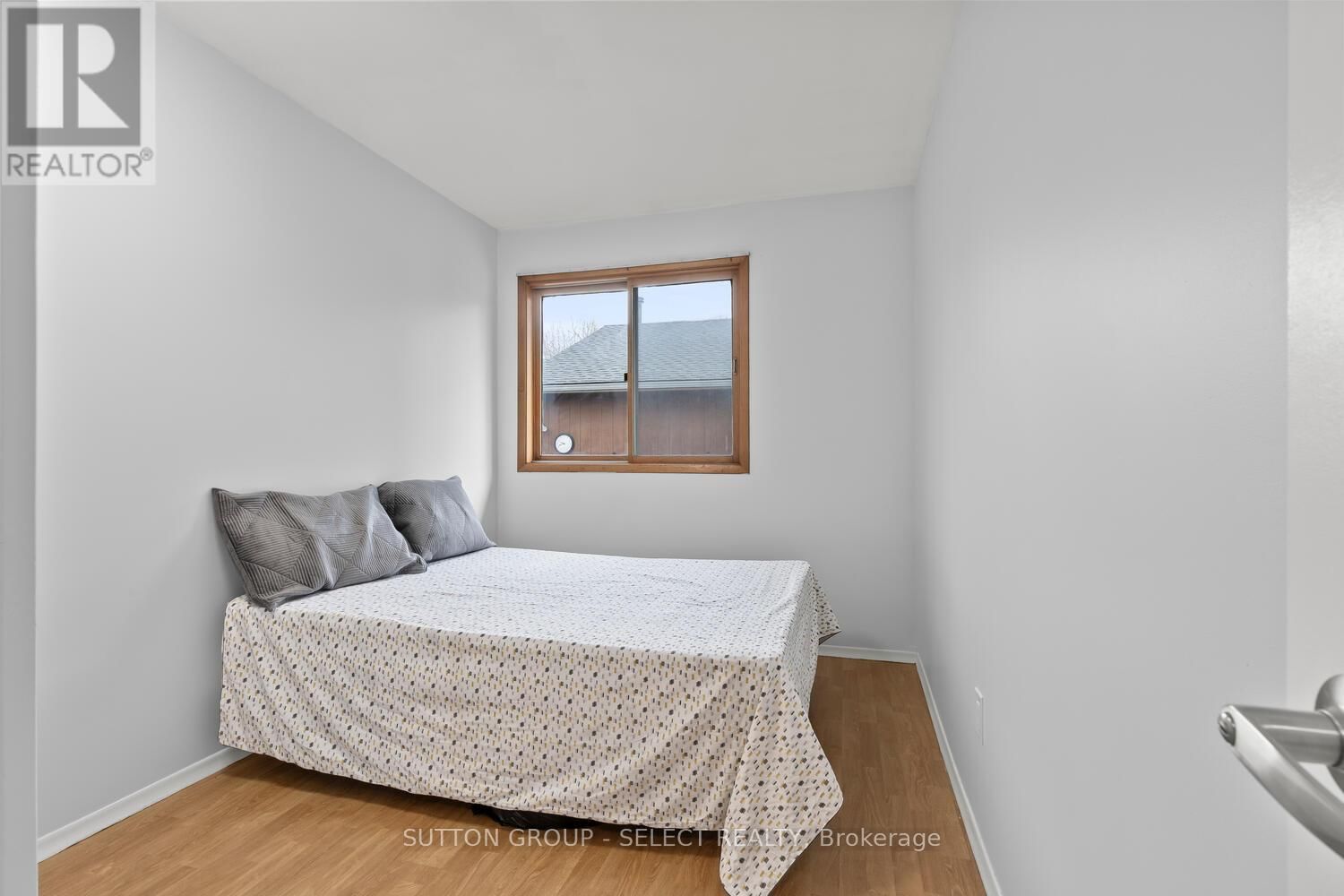 74 ARCHER CRESCENT Image 20