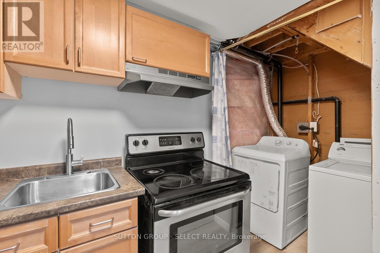 74 ARCHER CRESCENT Image 34
