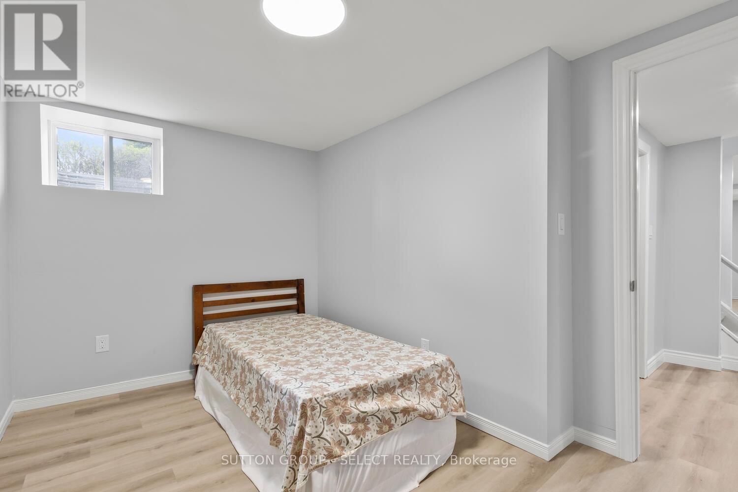 74 ARCHER CRESCENT Image 35