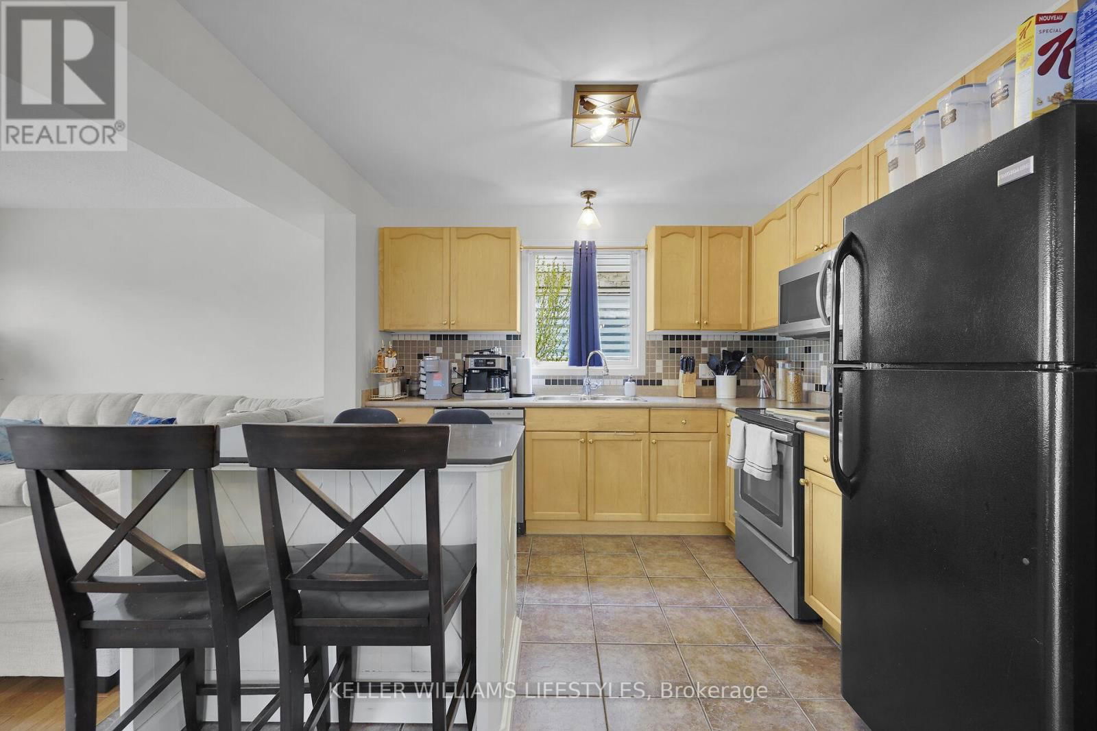 1226 DARNLEY BOULEVARD Image 19