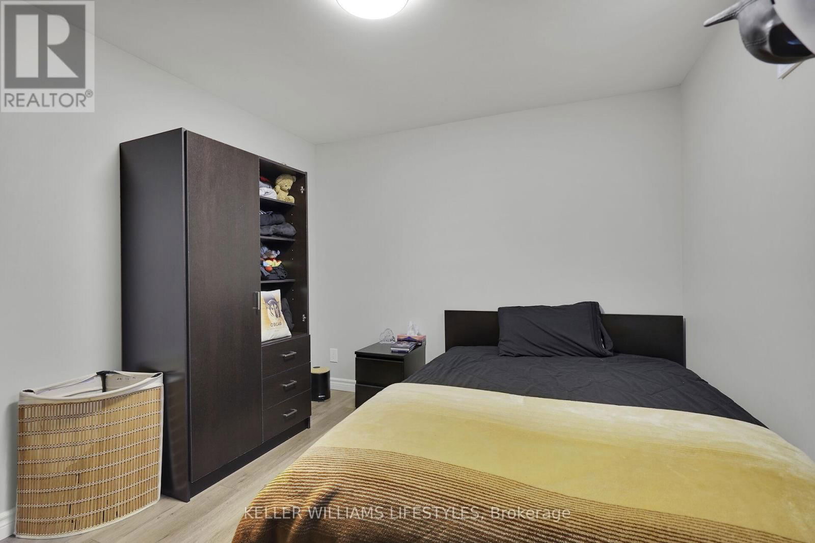 1226 DARNLEY BOULEVARD Image 34