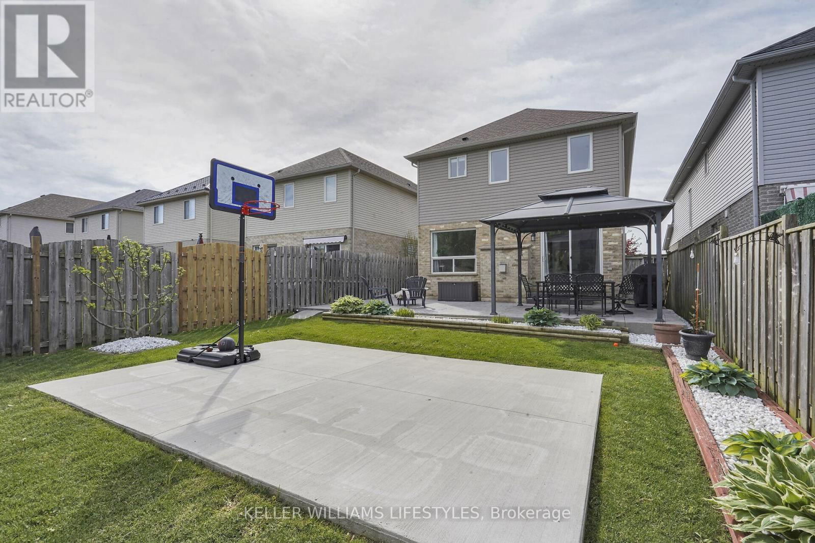 1226 DARNLEY BOULEVARD Image 39