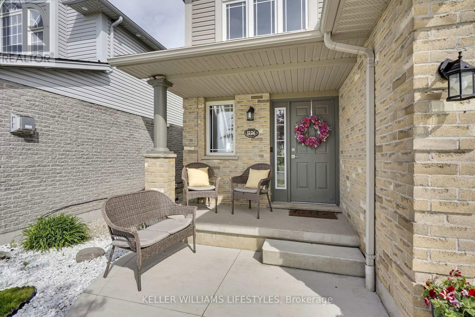 1226 DARNLEY BOULEVARD Image 7