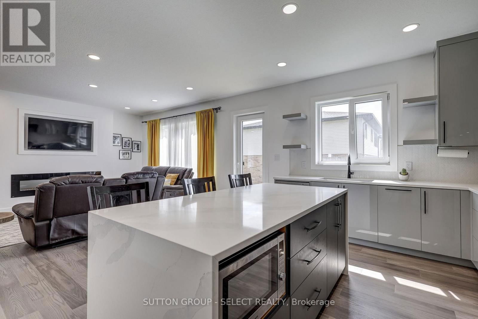 144 WINLOW WAY Image 16