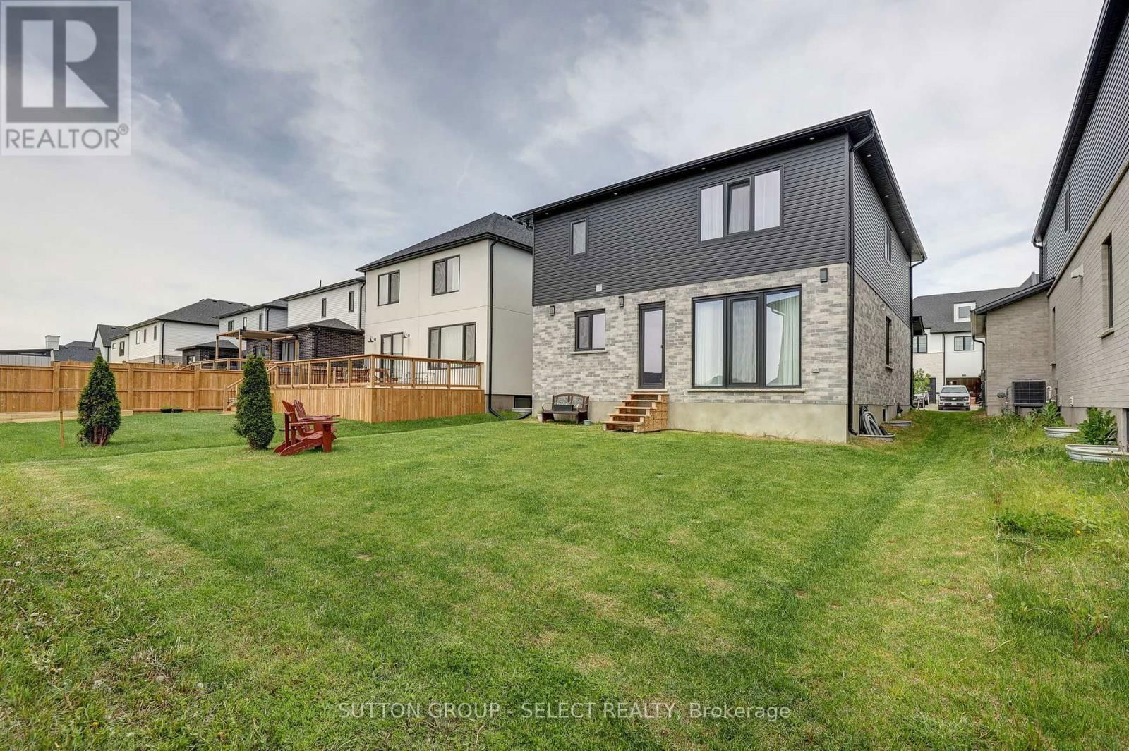 144 WINLOW WAY Image 31