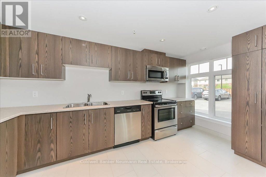 102 - 106 BARD BOULEVARD Image 37
