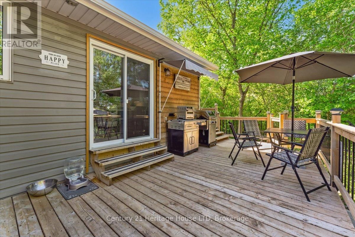 253 ST LAWRENCE DRIVE Image 29