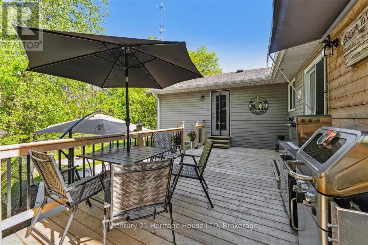 253 ST LAWRENCE DRIVE Image 30