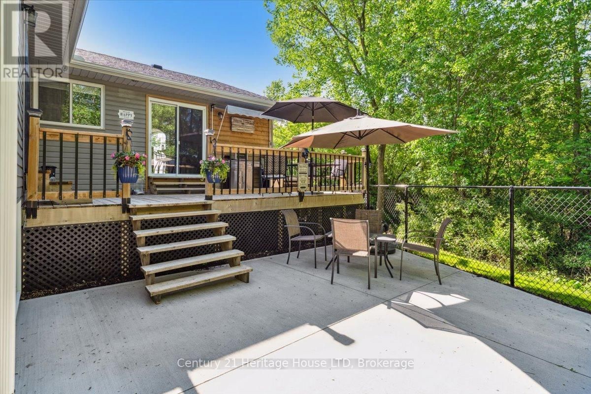253 ST LAWRENCE DRIVE Image 31
