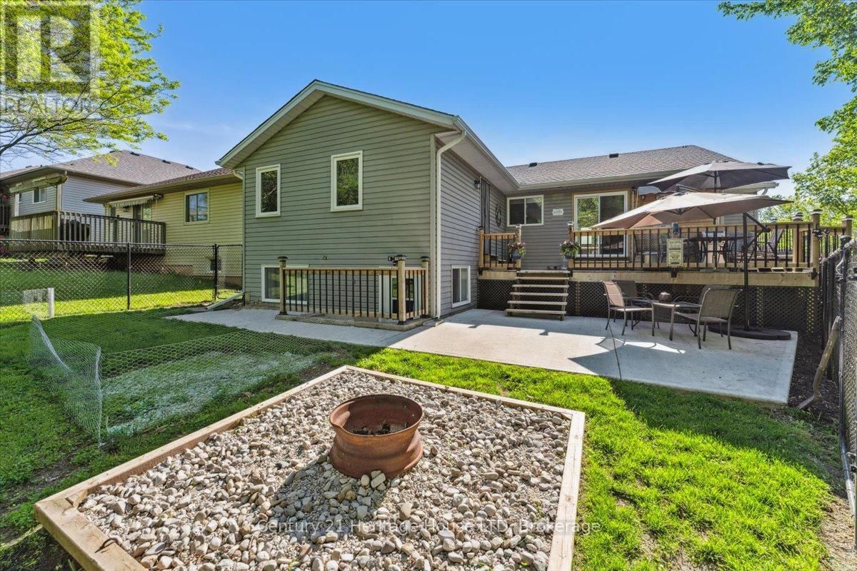 253 ST LAWRENCE DRIVE Image 36