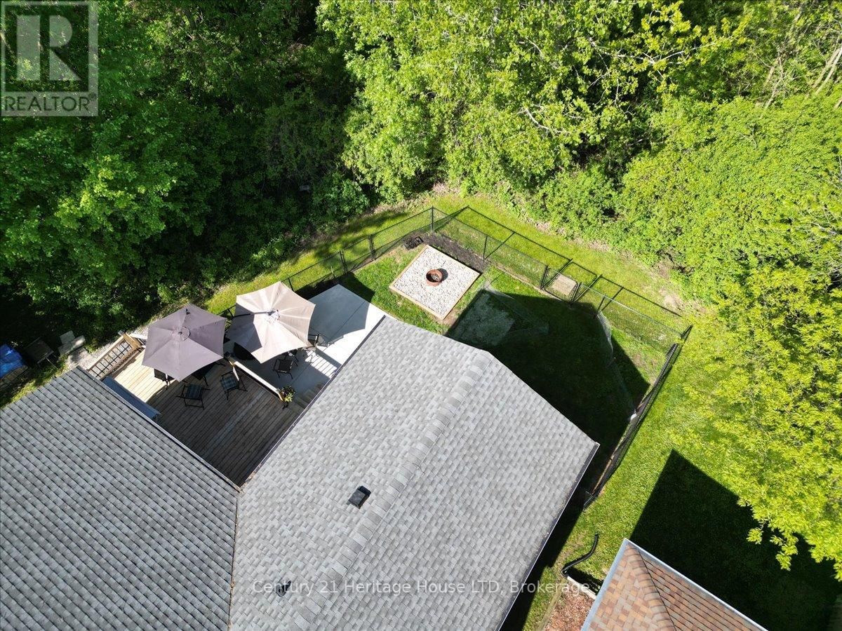 253 ST LAWRENCE DRIVE Image 39