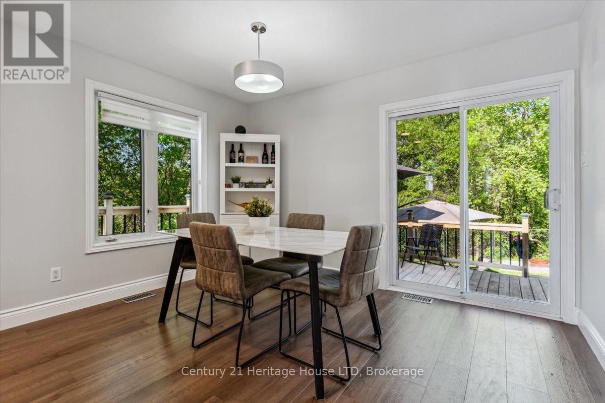 253 ST LAWRENCE DRIVE Image 9