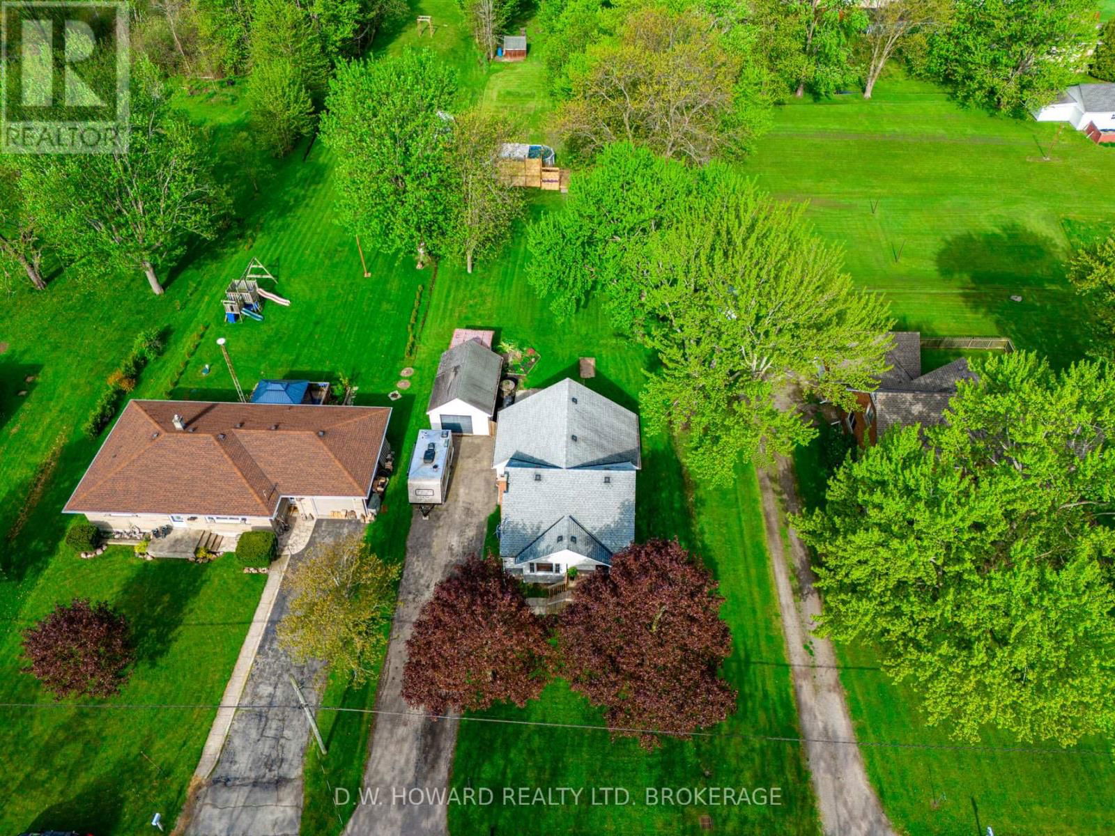 972 SILVER BAY ROAD Image 29