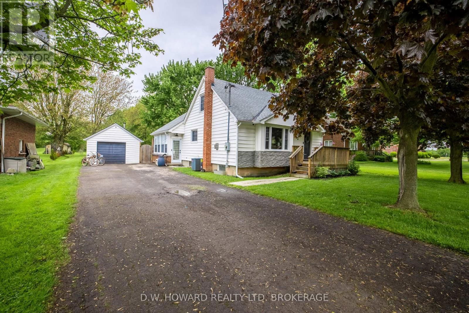 972 SILVER BAY ROAD Image 30