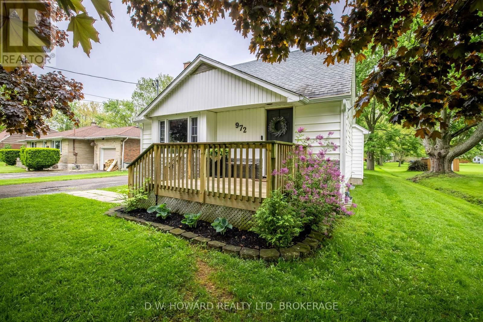 972 SILVER BAY ROAD Image 31