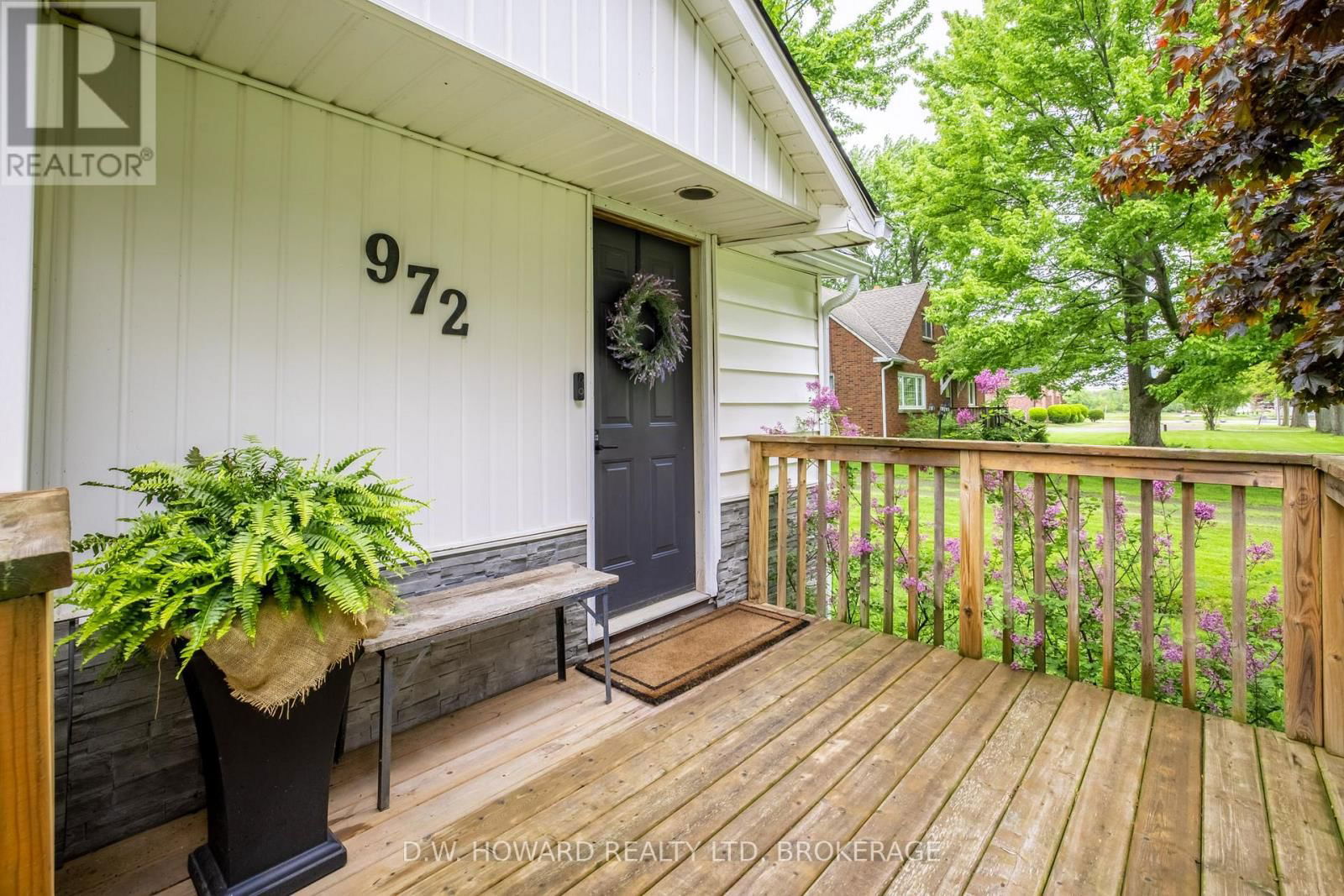 972 SILVER BAY ROAD Image 32
