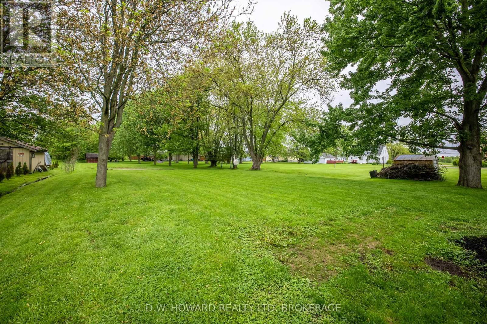 972 SILVER BAY ROAD Image 33