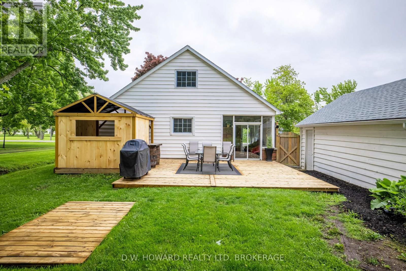 972 SILVER BAY ROAD Image 34