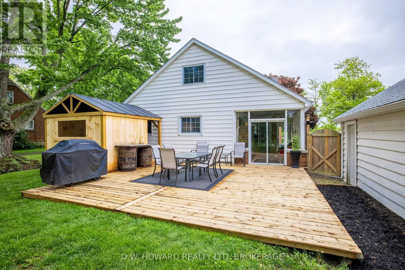 972 SILVER BAY ROAD Image 35
