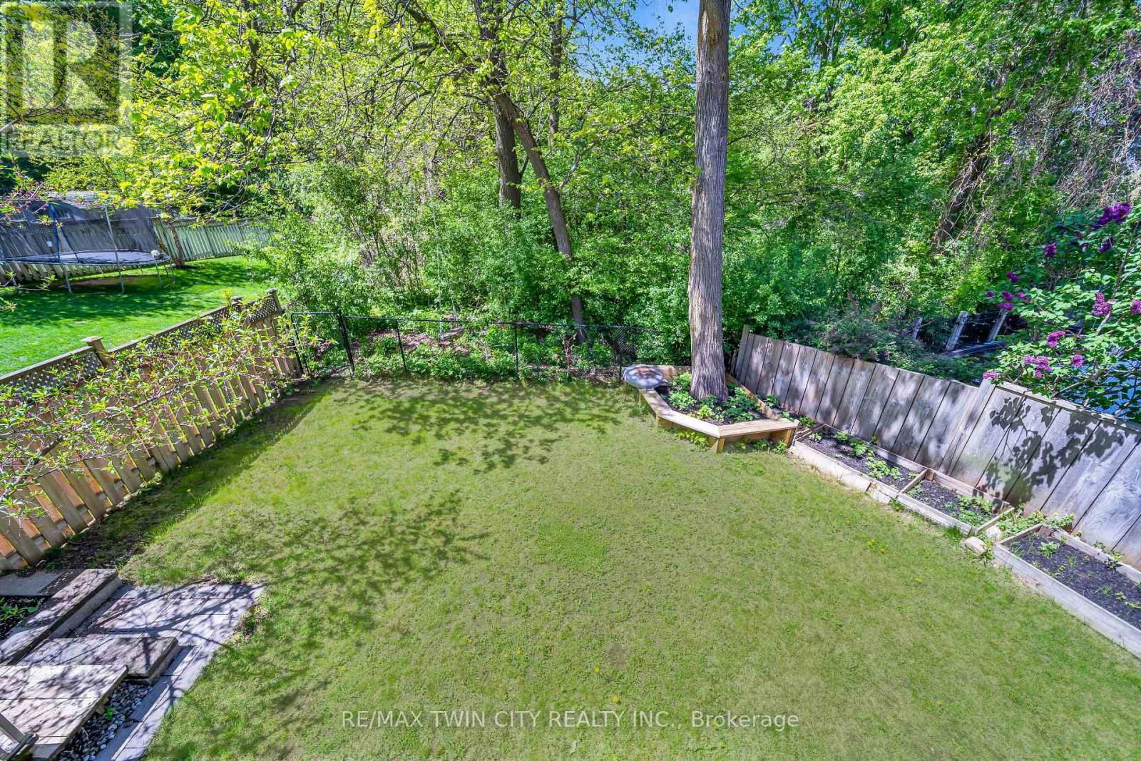 437 ZELLER DRIVE Image 36