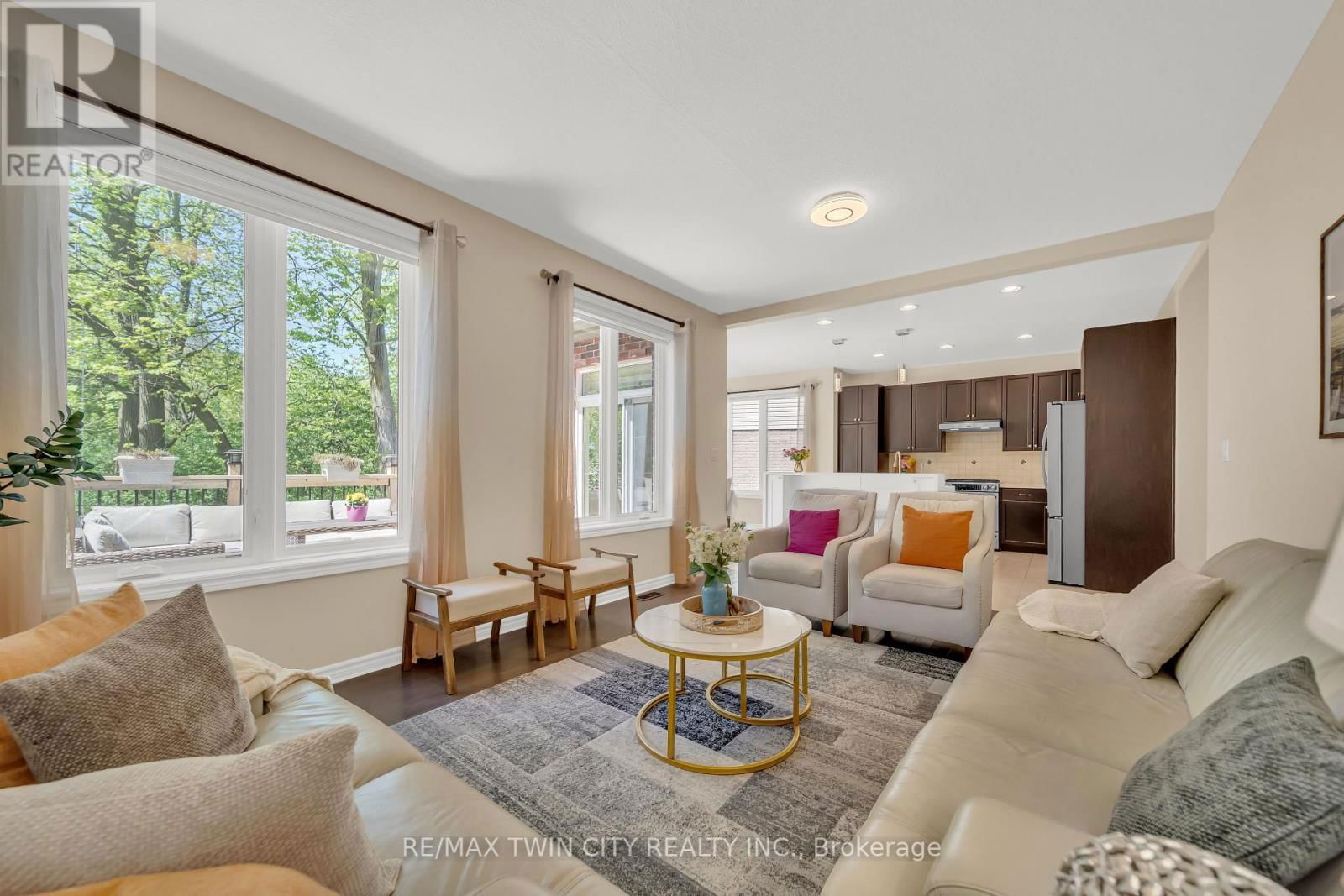 437 ZELLER DRIVE Image 6