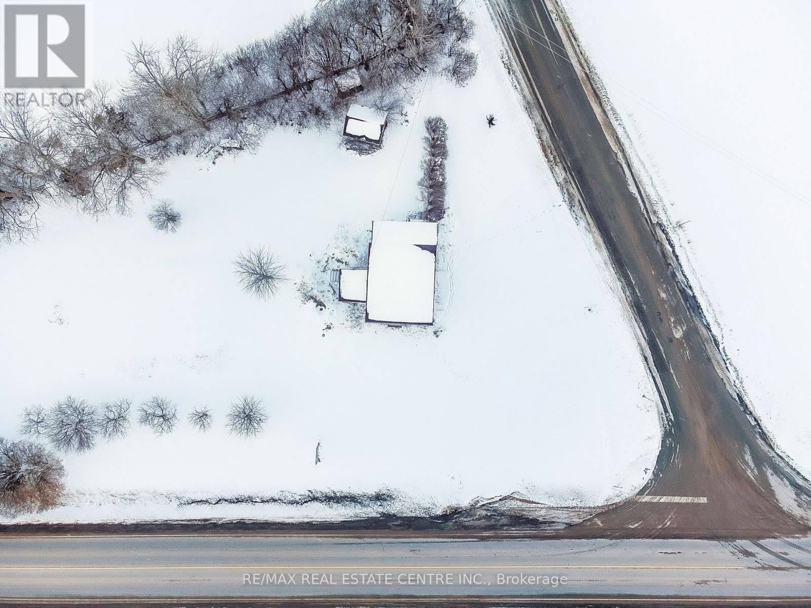 11 MELVILLE ROAD Image 10