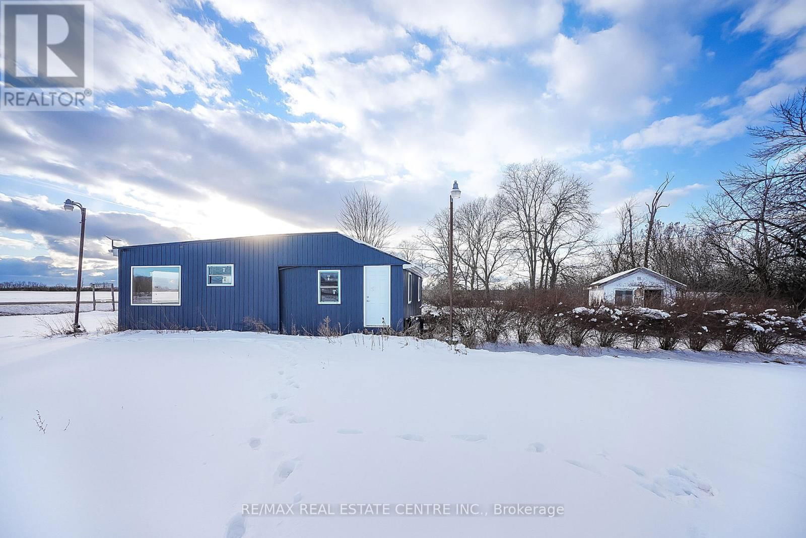 11 MELVILLE ROAD Image 13