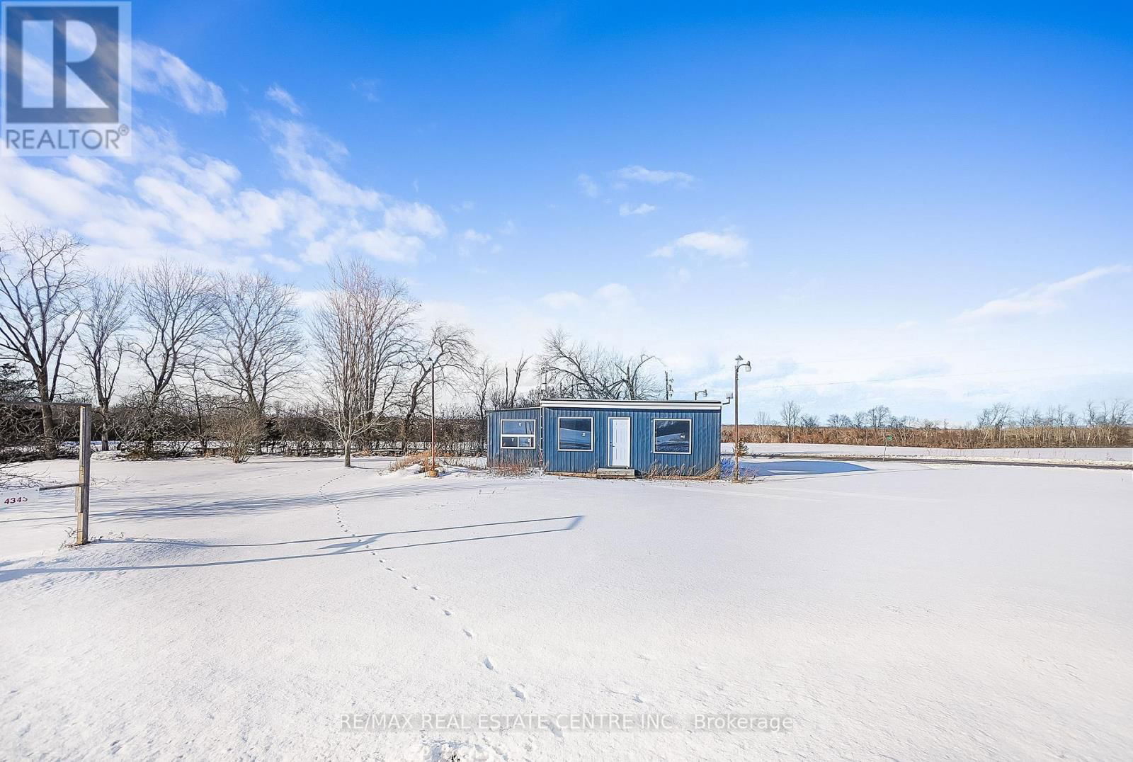 11 MELVILLE ROAD Image 15
