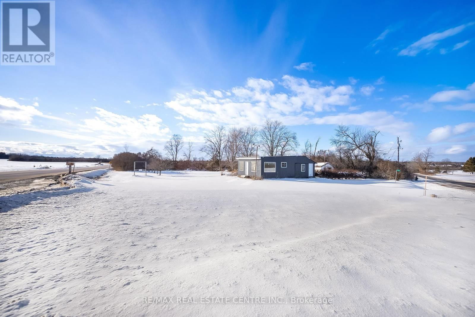 11 MELVILLE ROAD Image 16