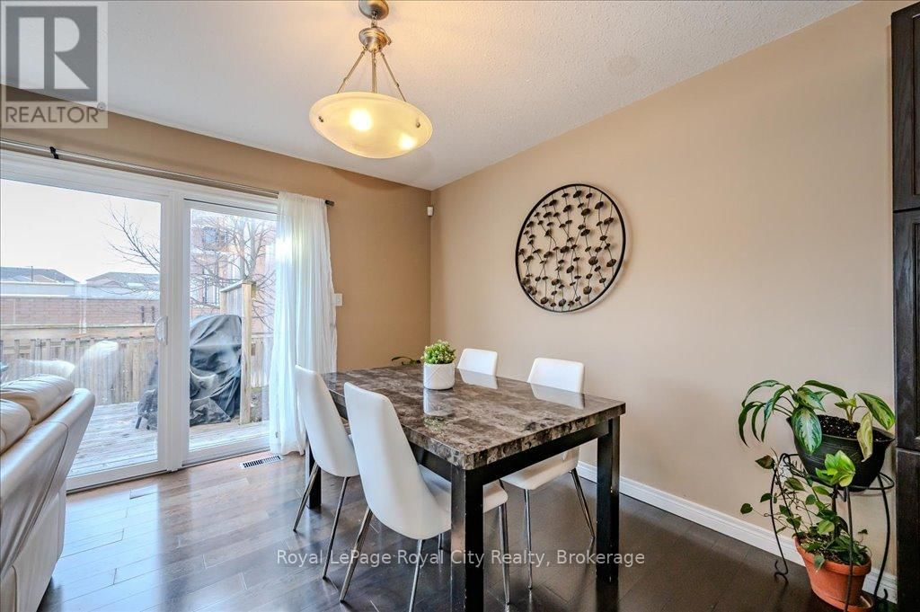 4 - 361 ARKELL ROAD Image 13