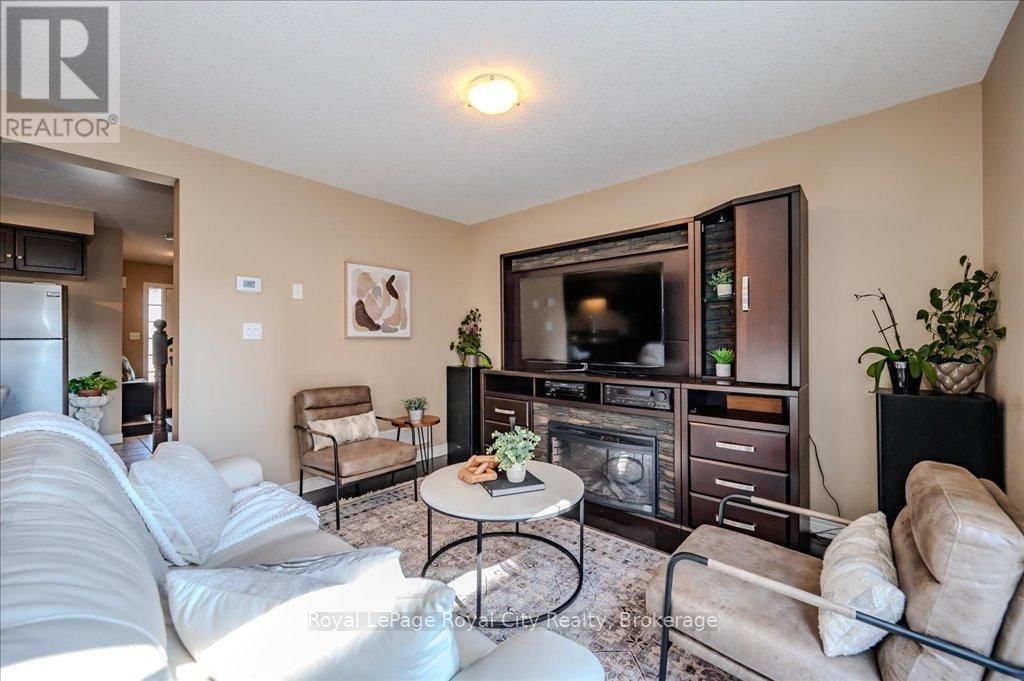 4 - 361 ARKELL ROAD Image 15