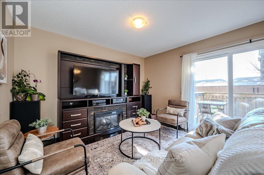 4 - 361 ARKELL ROAD Image 16