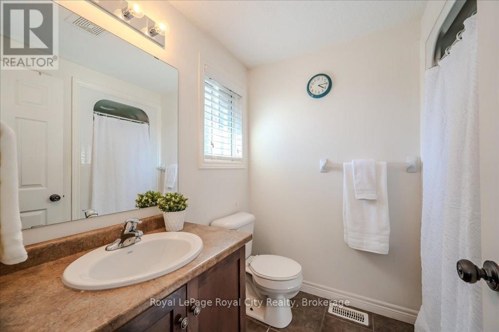 4 - 361 ARKELL ROAD Image 30