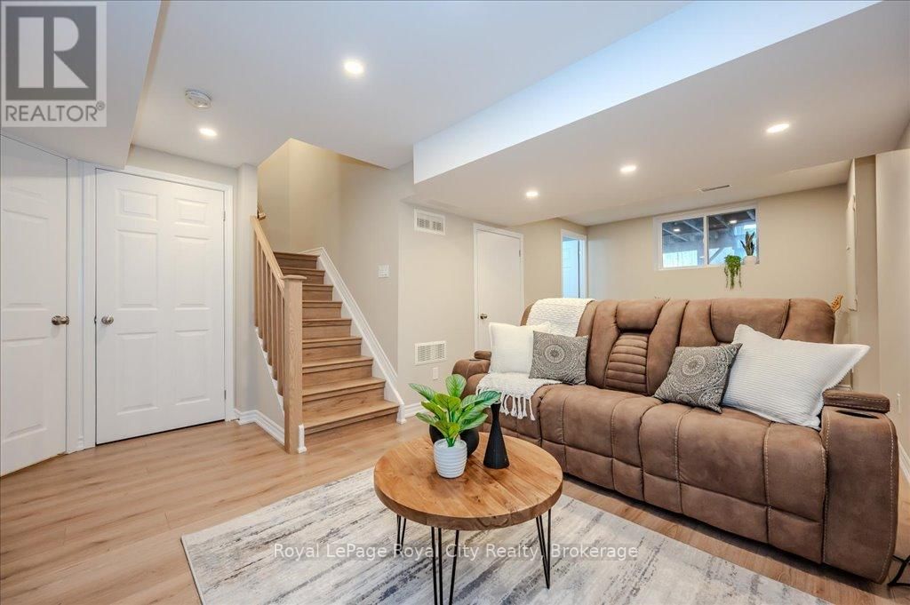 4 - 361 ARKELL ROAD Image 32