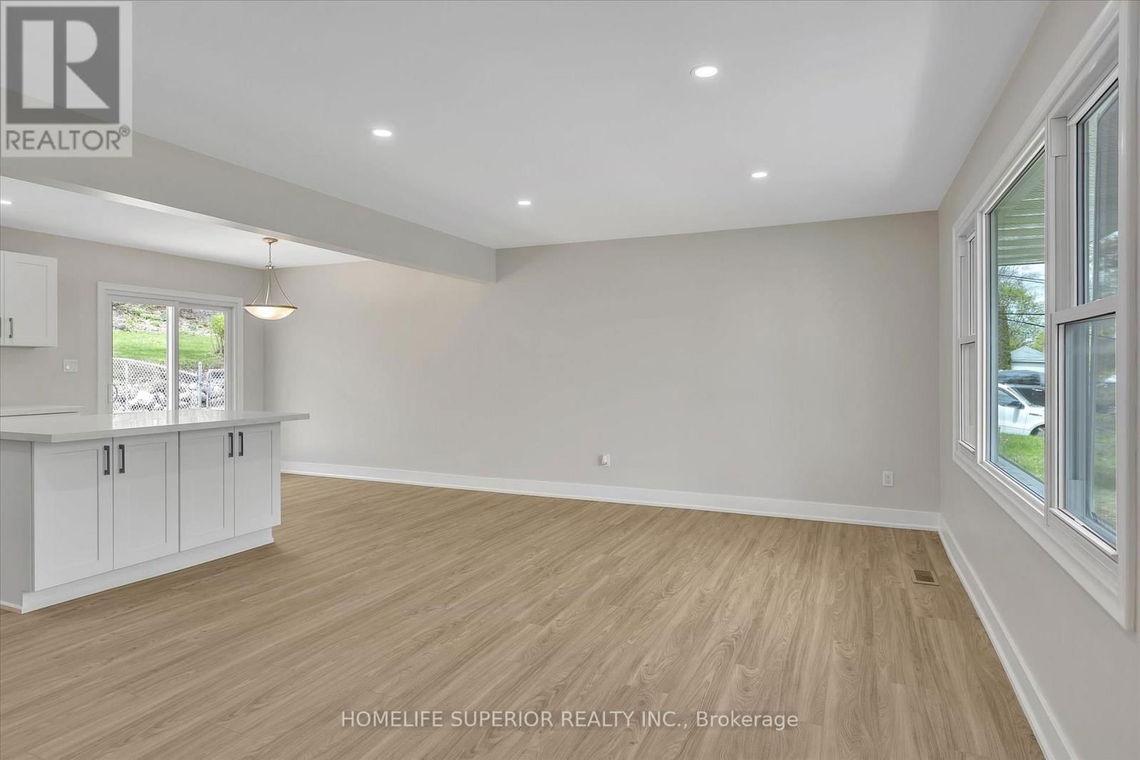 1243 ALBERTUS AVENUE Image 10