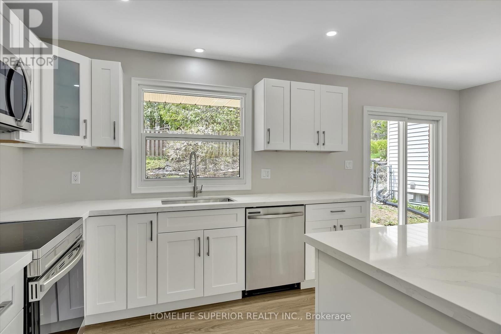 1243 ALBERTUS AVENUE Image 12