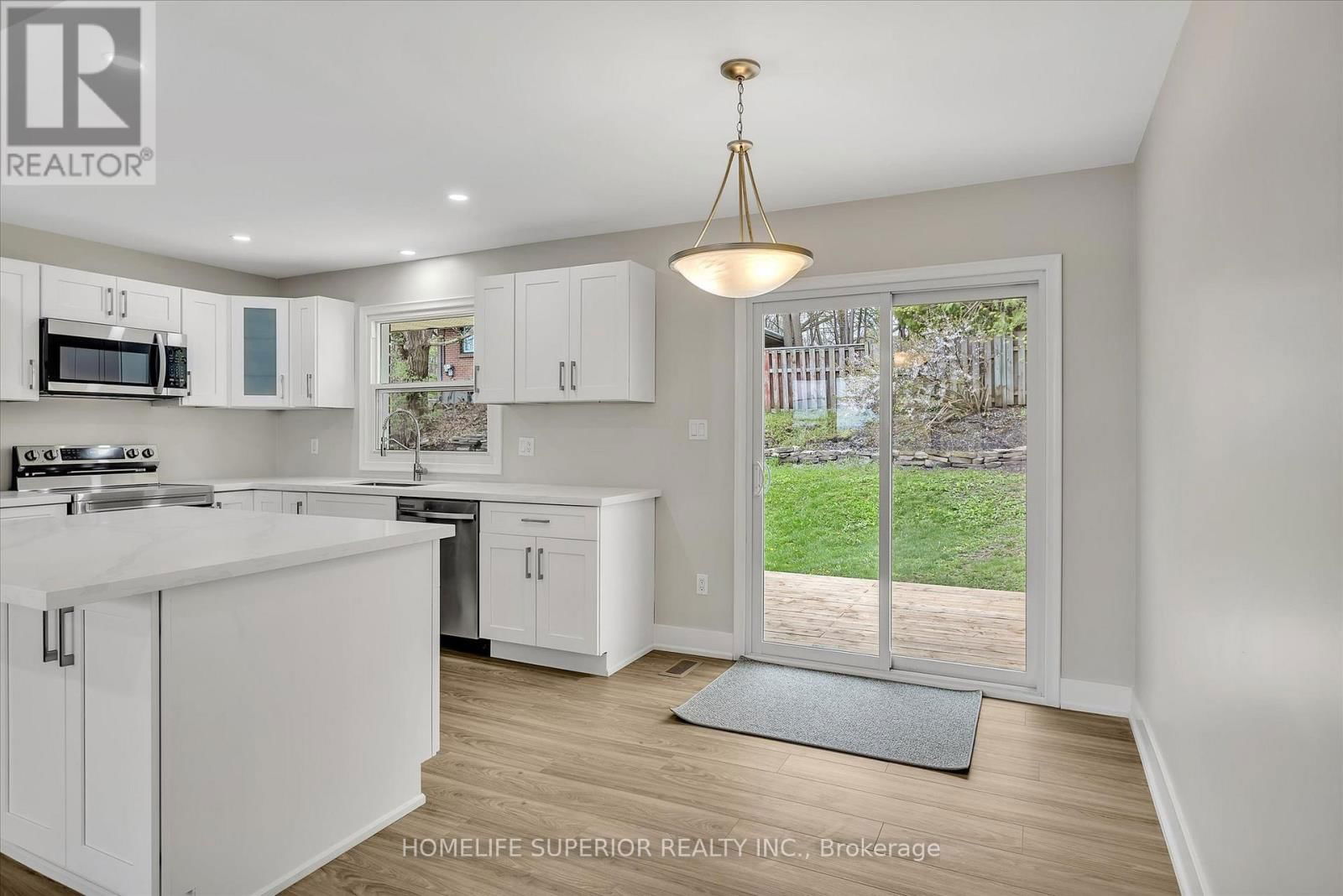 1243 ALBERTUS AVENUE Image 16
