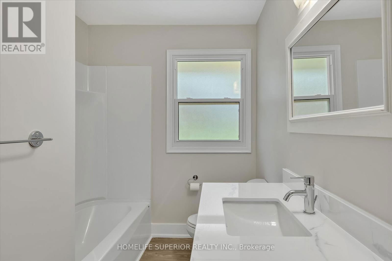 1243 ALBERTUS AVENUE Image 20