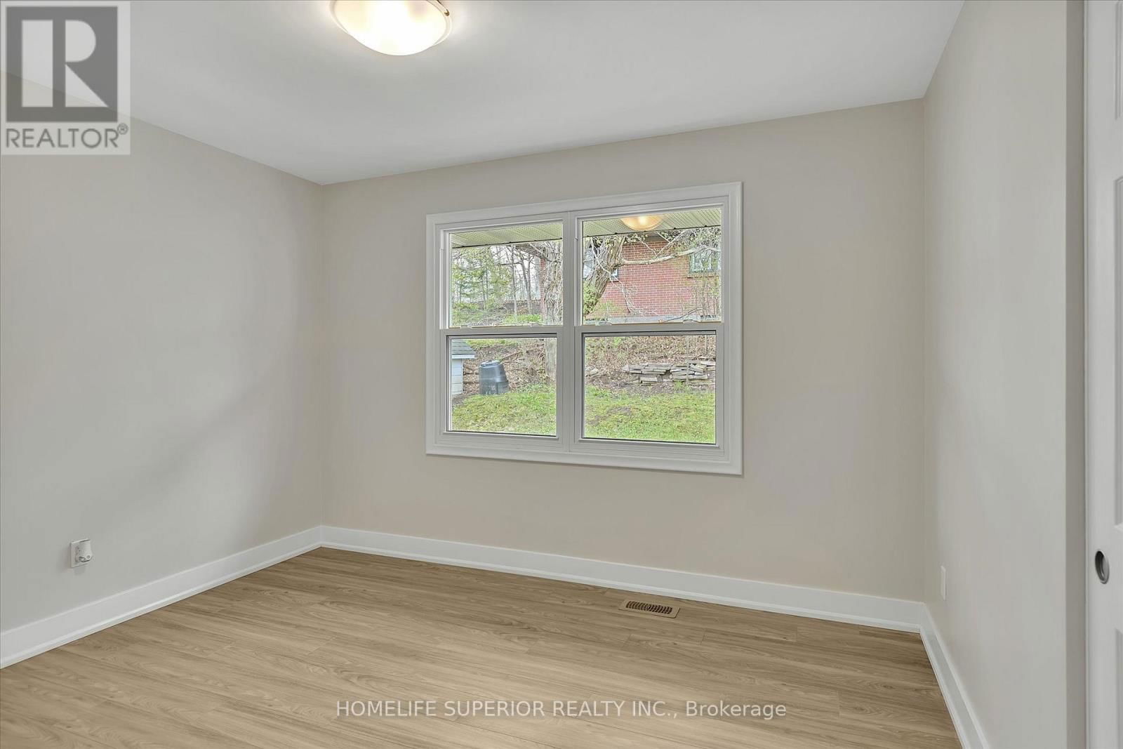 1243 ALBERTUS AVENUE Image 21
