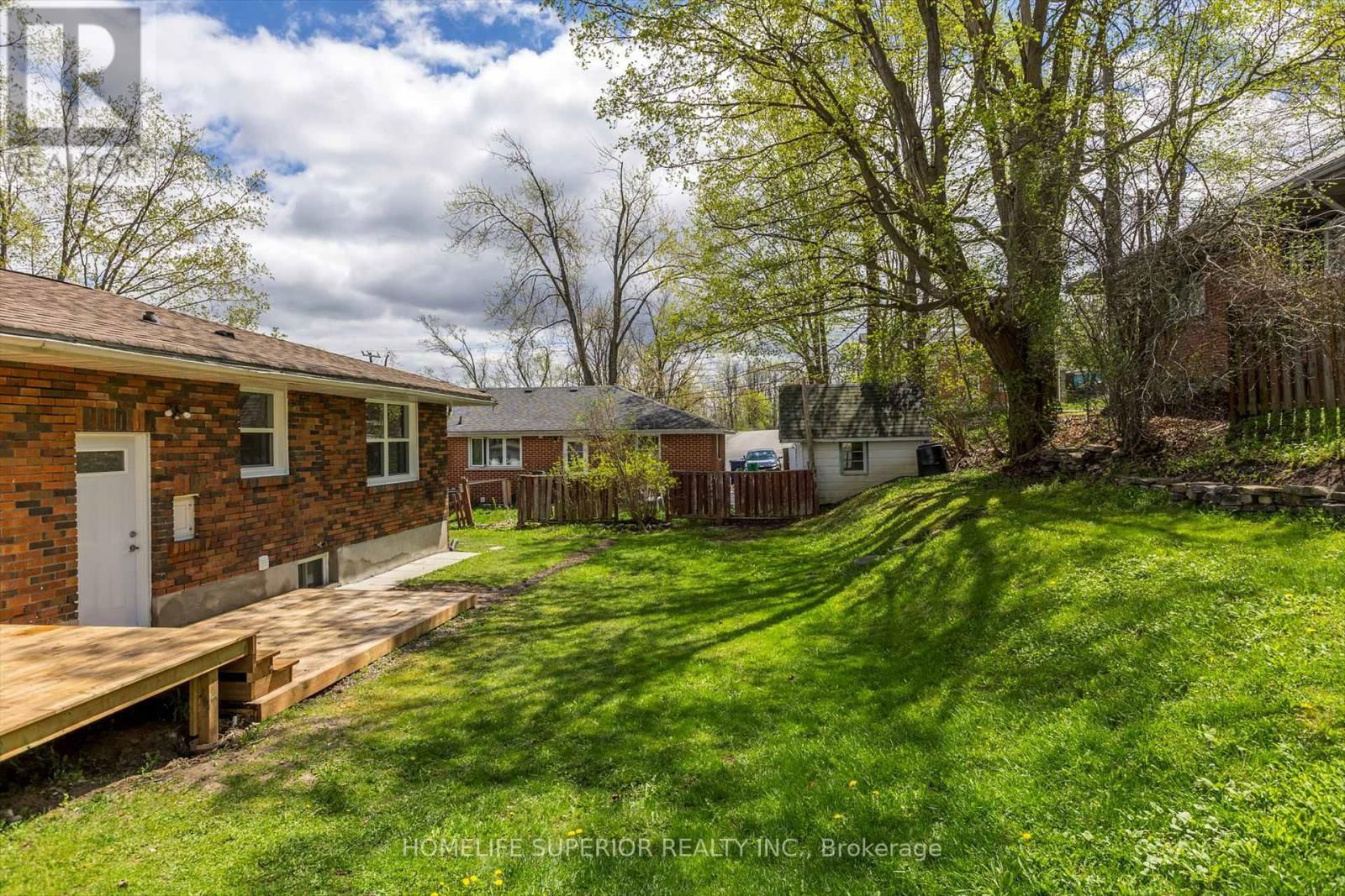 1243 ALBERTUS AVENUE Image 41