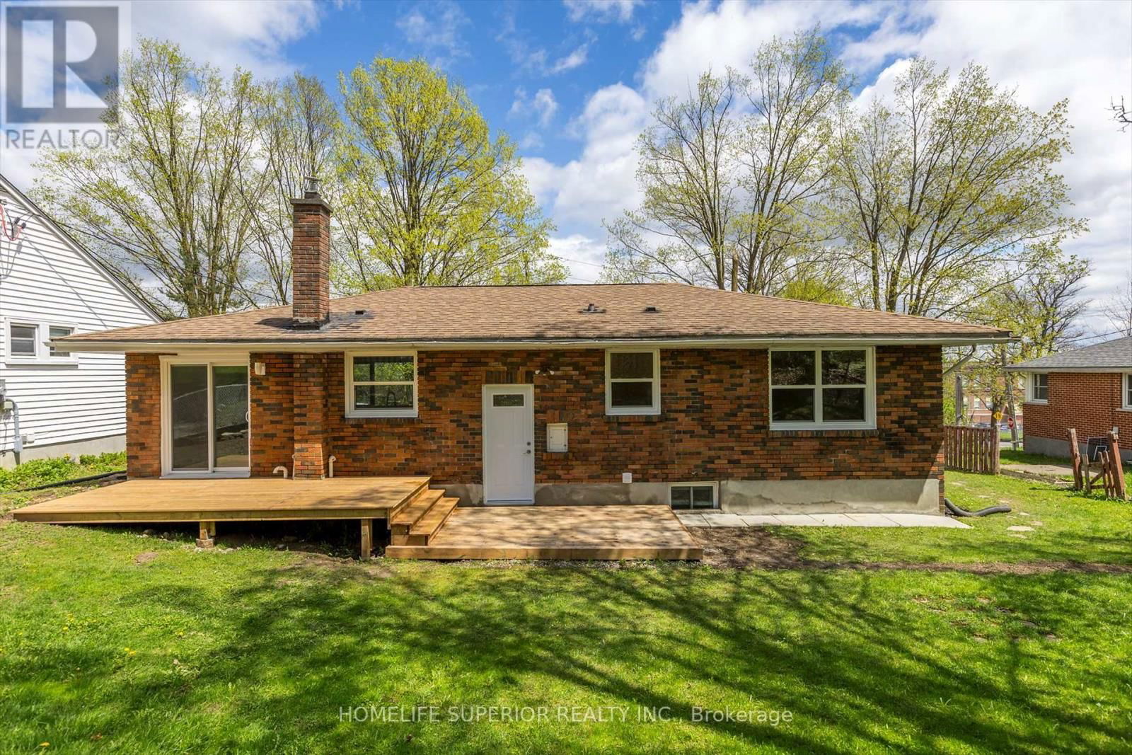 1243 ALBERTUS AVENUE Image 44