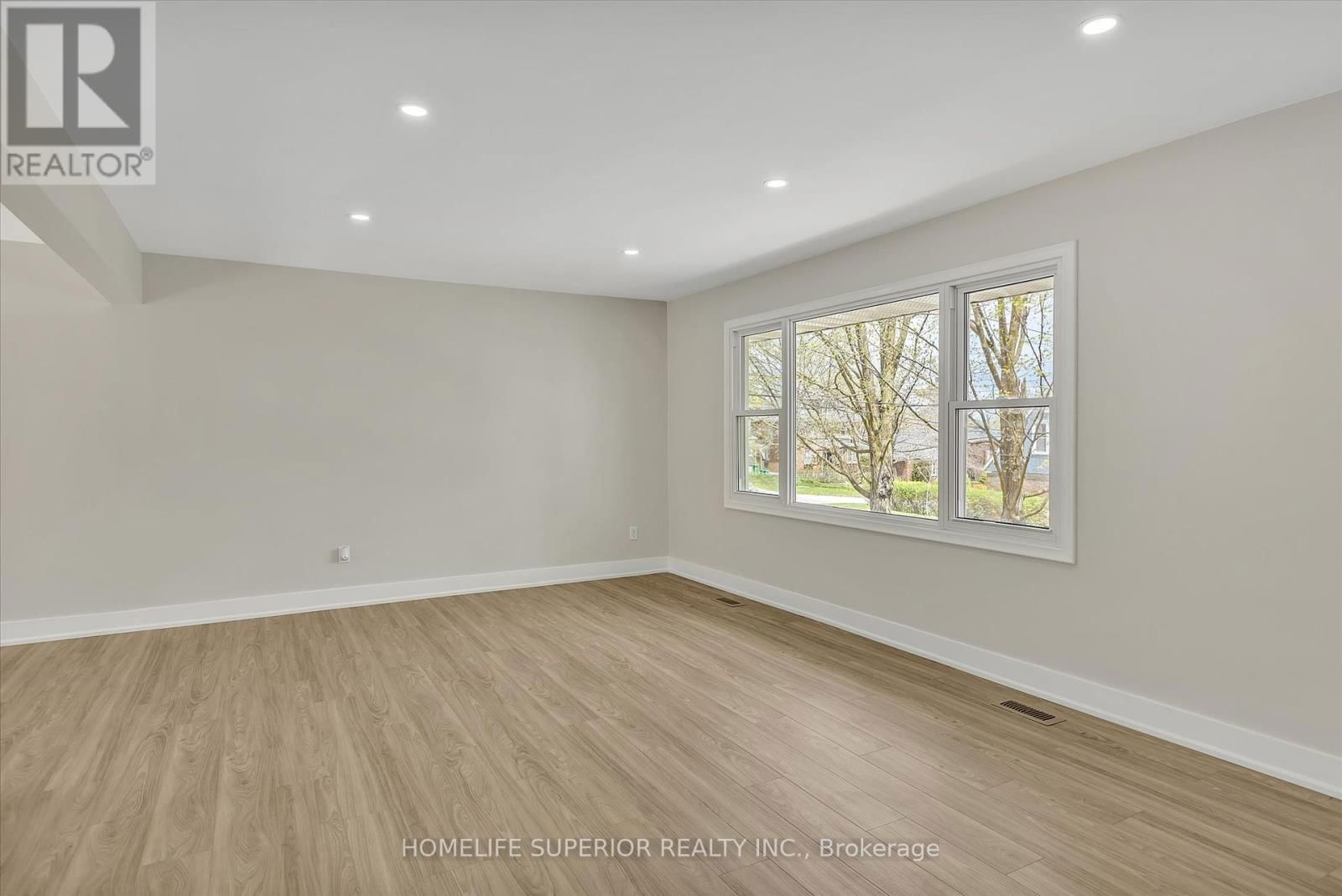 1243 ALBERTUS AVENUE Image 6