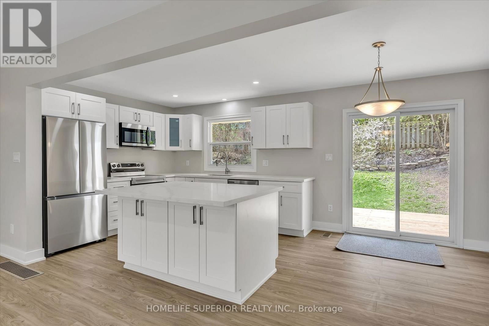 1243 ALBERTUS AVENUE Image 7
