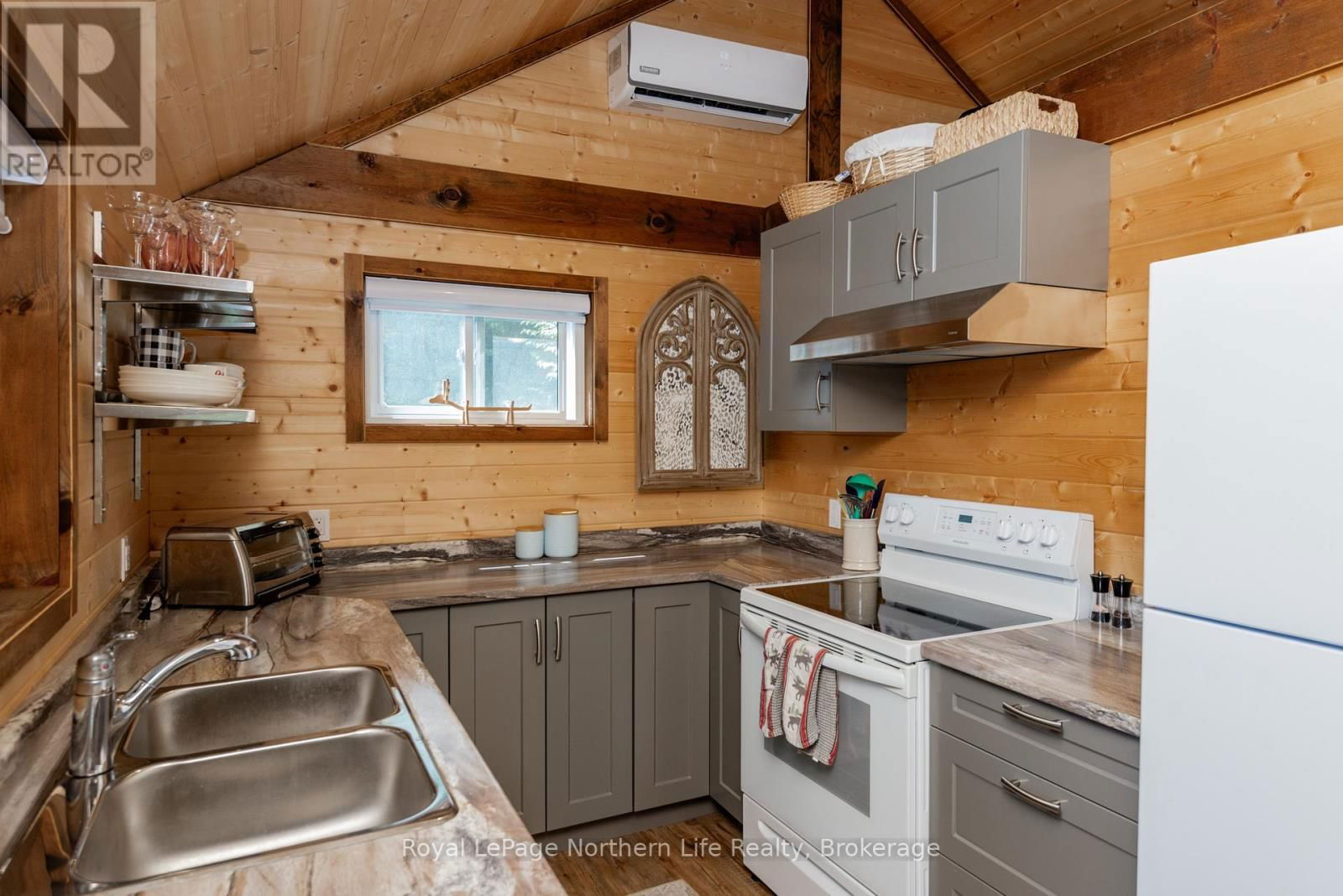 2251 PENINSULA ROAD Image 12