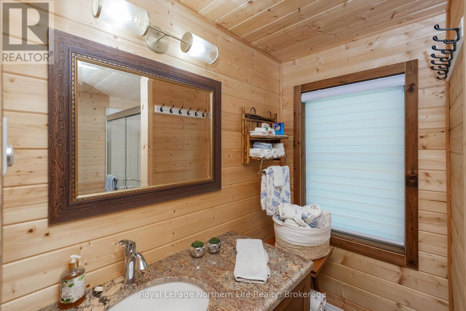 2251 PENINSULA ROAD Image 17