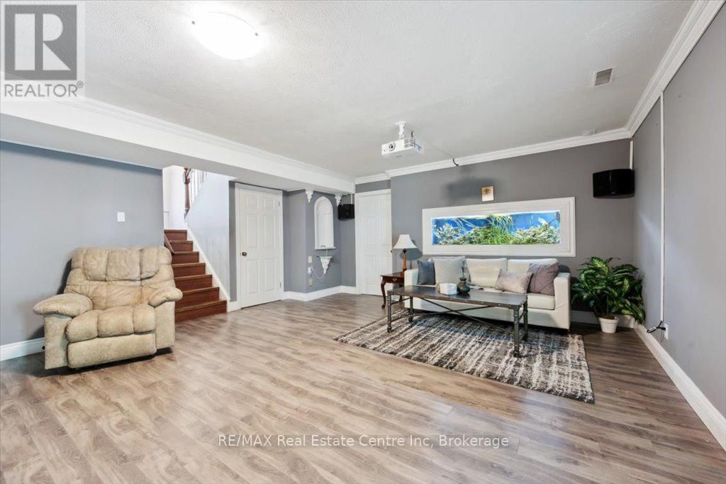 9 PAULINE PLACE Image 15