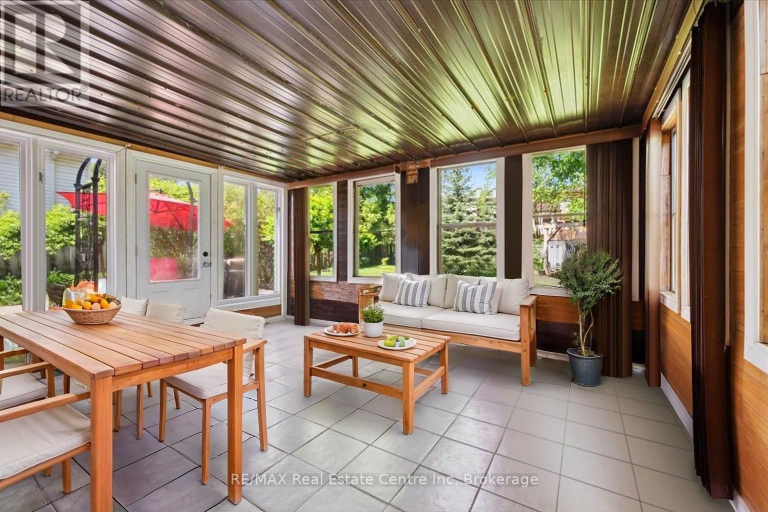 9 PAULINE PLACE Image 16