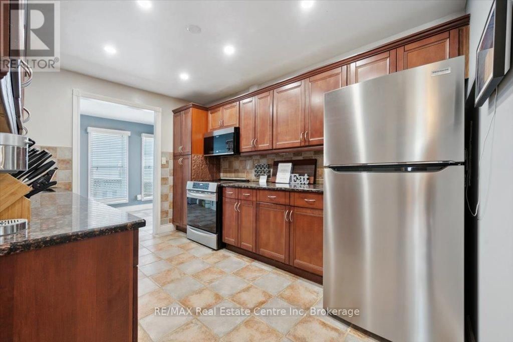 9 PAULINE PLACE Image 5