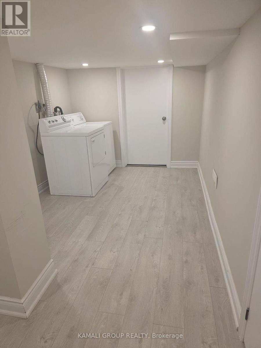 Main - 4554 THIRD AVENUE Image 13